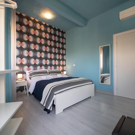 Boutique Rooms Carbonazzi 17 Cagliari Exterior foto