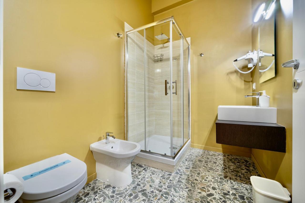 Boutique Rooms Carbonazzi 17 Cagliari Exterior foto