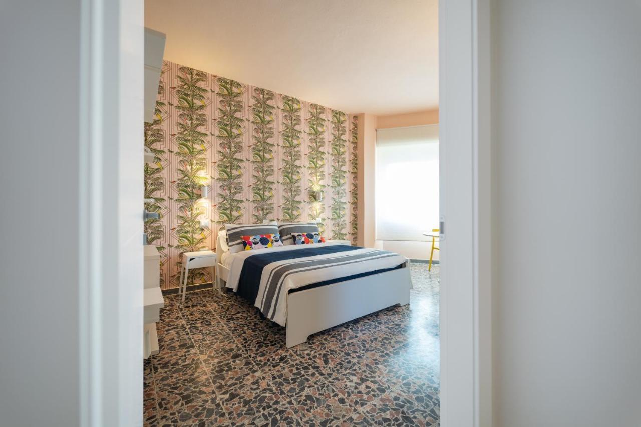 Boutique Rooms Carbonazzi 17 Cagliari Exterior foto