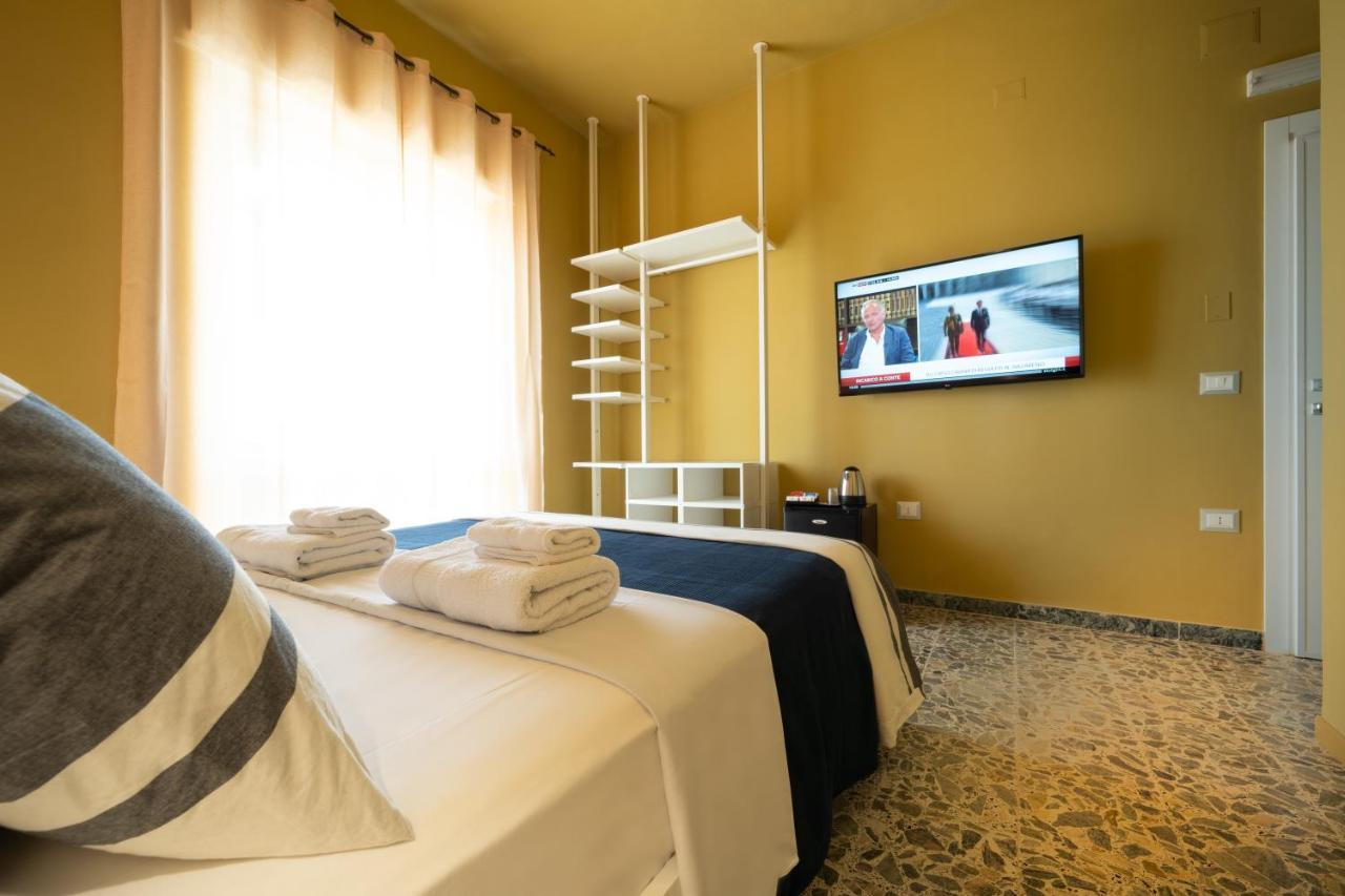 Boutique Rooms Carbonazzi 17 Cagliari Exterior foto